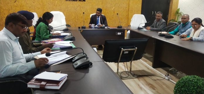 22 बैठक में उपस्थित डीसी, Cwc, जेजेबी, पुलिस, एक्साईज के अधिकारी Chatra