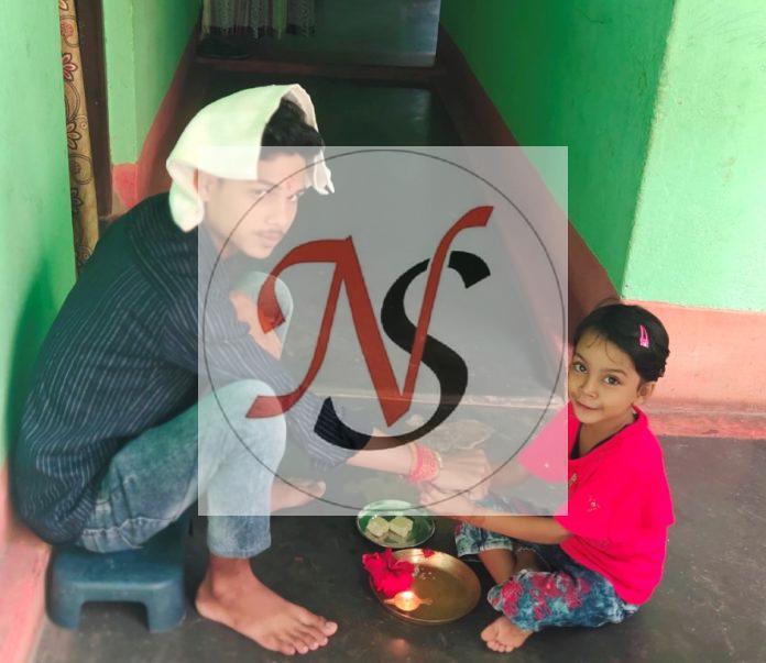31 Bhai Ko Rakshasutr Bandhati Bahan Chatra