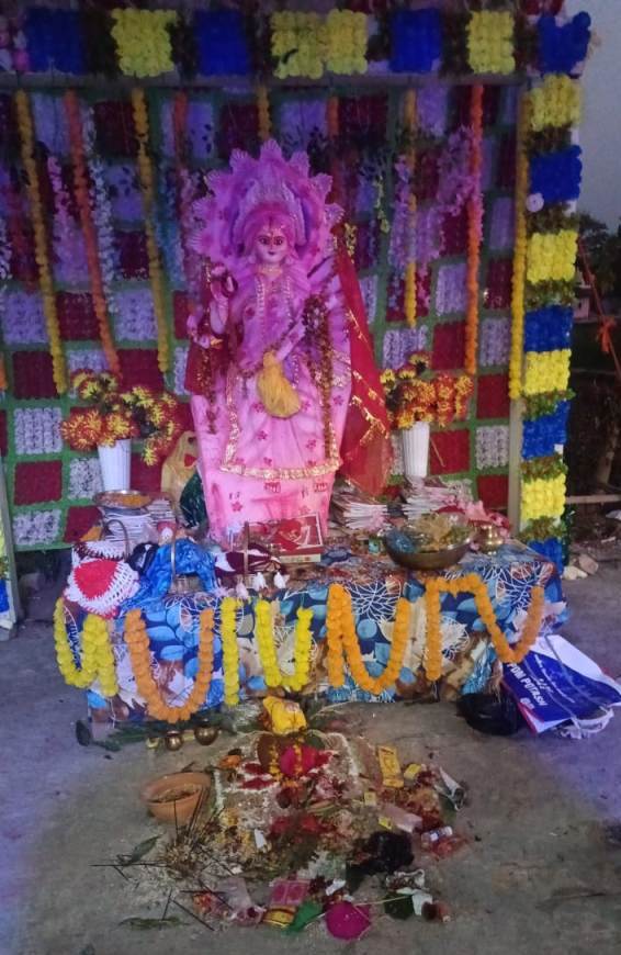 02 Mata Sarswati Ki Sthapit Prtima Chatra