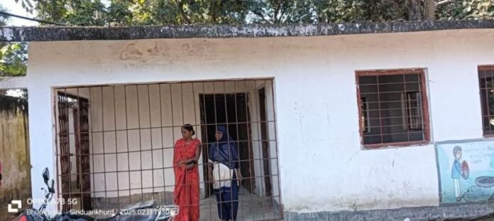 11 Anganbadi Kendr Chatra