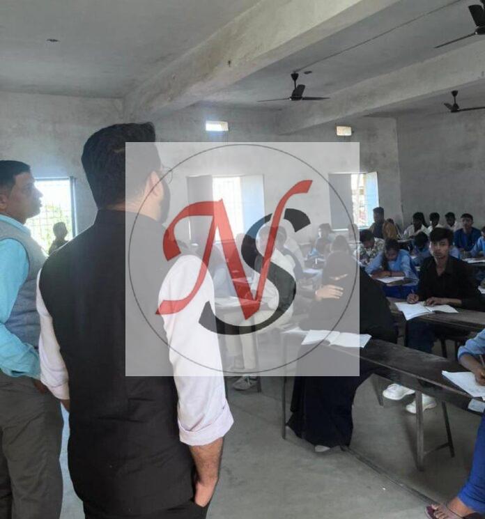 15 Bdo Pariksha Kendr Ka Nirikshan karte Chatra