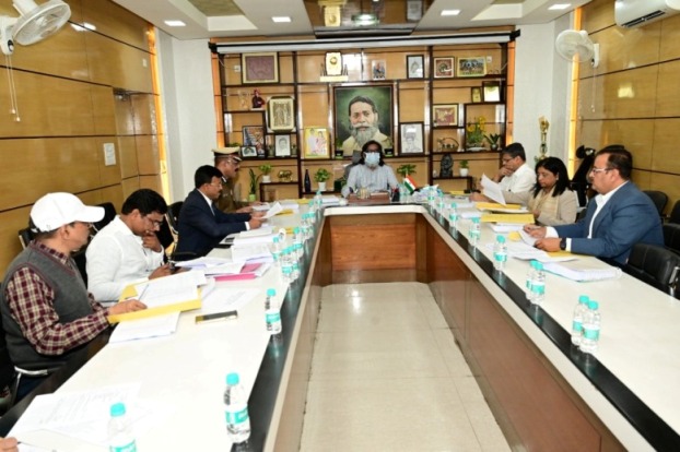 17 Samiksha Baithak karte Cm Hemnat Soren Ranchi