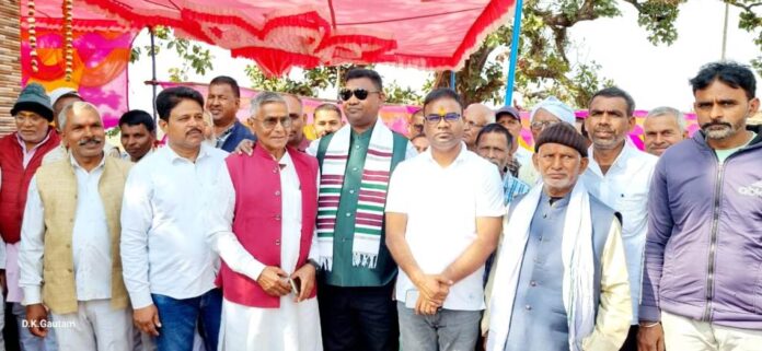 25 Prtima Anawaran Me Shamil Neta Chatra