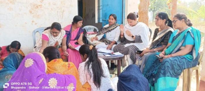 03 Aam Sabha Me CDPO & Any Chatra