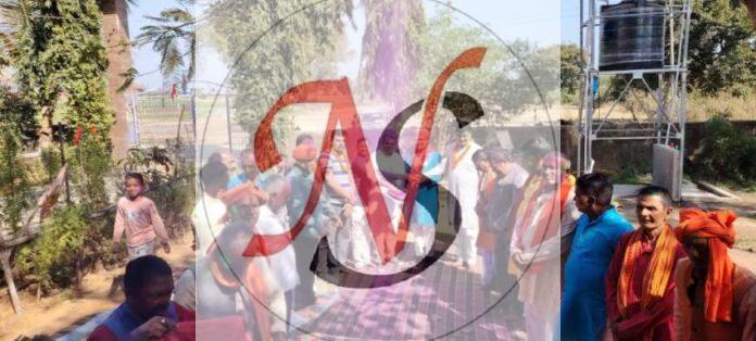 09 Holi Milan Me Brahaman Samaj Ke Log Chatra