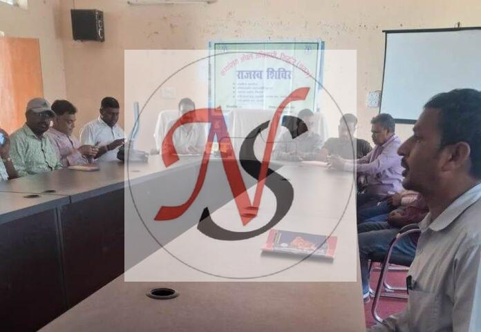 18 Rajsw Shivir Me Karmi Chatra