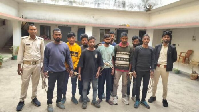 24 Giraftar Chor Chatra