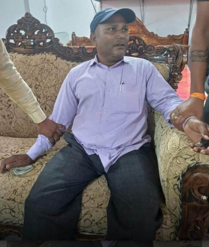 27 Giraftar Rojgar Sewak Chatra