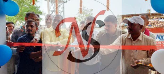 16 Grahak Sewa Kendr Ka Udghatan Karte Prbandhak & Any Chatra
