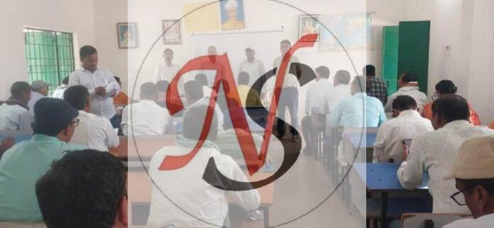 25 Tna Ki Pariksha Me Shamil Shikshak Chatra