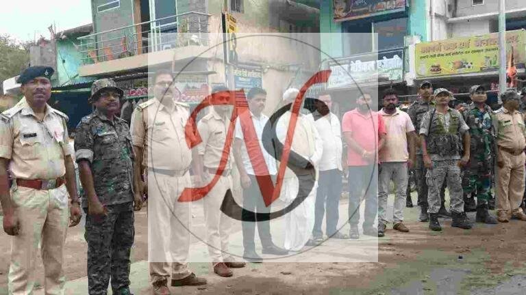पुलिस-प्रशासन का महा-एक्शन: मुहर्रम को लेकर निकाला गया फ्लैग मार्च; चप्पे-चप्पे पर मुस्तैद दिखे जवान