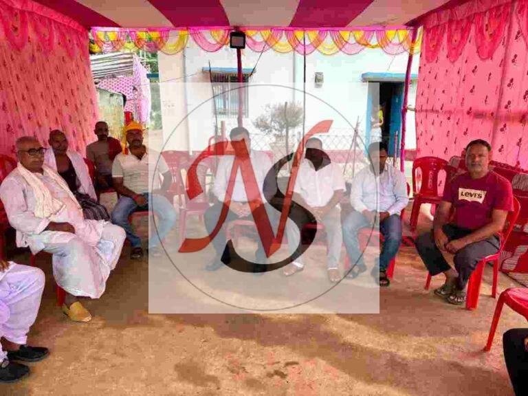 वज्रपात से मृत महिला के द्वादश कार्यक्रम में पहुंचे विधायक
