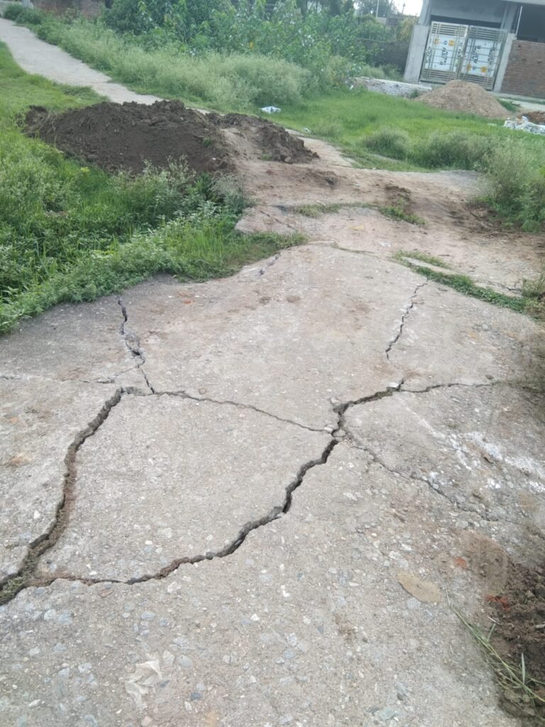 लोहरदगा नगर परिषद: विकास कार्यों में रोड़ा अटकाने वाले व्यक्ति पर सख्त कानूनी कार्रवाई की मांग