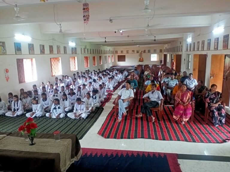 कक्षा अष्टम अभिभावक गोष्ठी में जैक बोर्ड की तैयारी पर विशेष मंथन