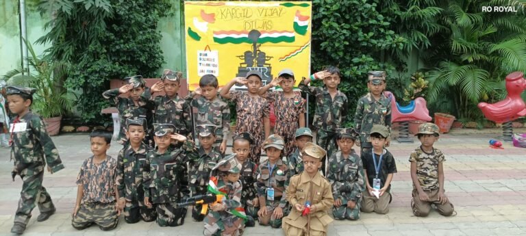 एमबी डीएवी विद्यालय लोहरदगा में कारगिल विजय दिवस के अवसर पर कार्यक्रम का आयोजन