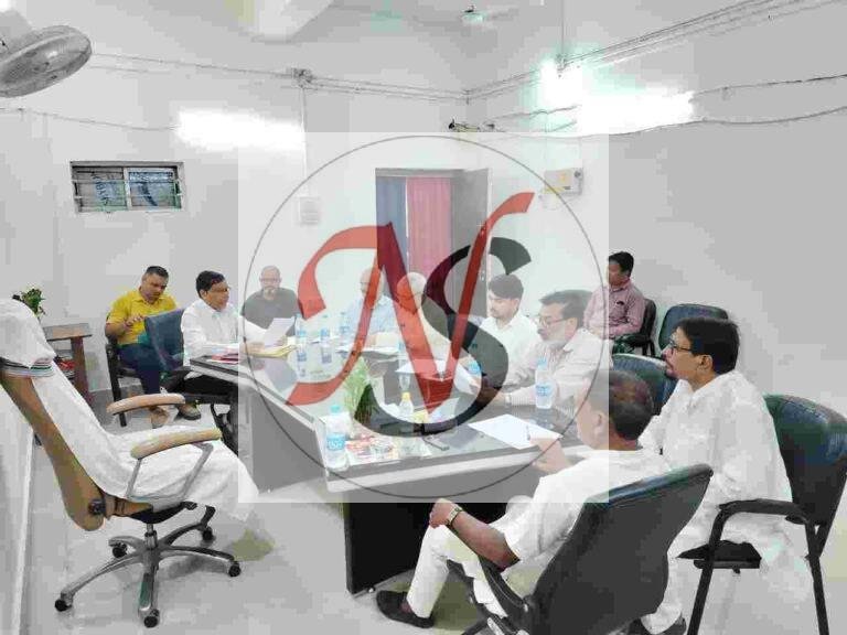 मतदाता सूची पुनरीक्षण को लेकर राजनीतिक दलों के प्रतिनिधियों के साथ बैठक