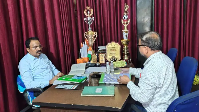 अकिल एड़पा कार्यक्रम के तहत प्लस टू चुन्नीलाल उच्च विद्यालय का उप विकास आयुक्त ने किया निरीक्षण