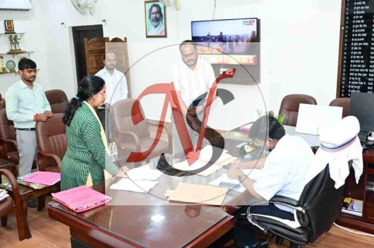 मिशन वात्सल्य के रिक्त पदों पर नियुक्ति प्रक्रिया की उपायुक्त ने की समीक्षा