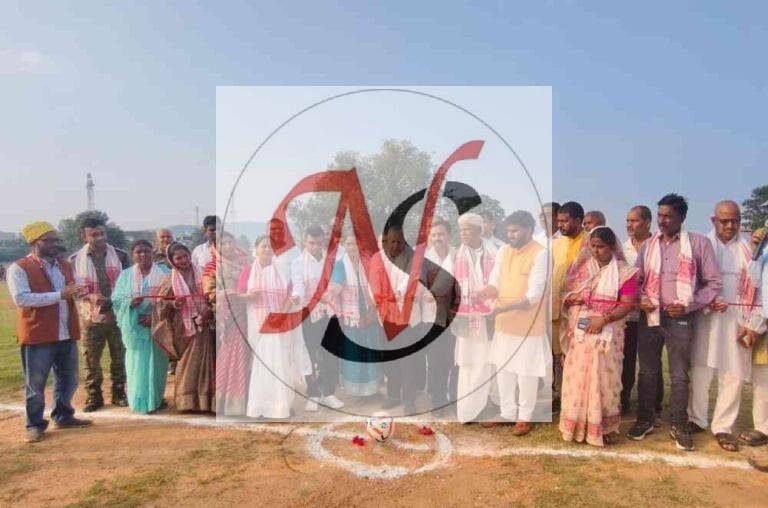 अमर शहीद मेमोरियल फुटबॉल टूर्नामेंट 2026 का भव्य शुभारंभ, सांसद ने किक मारकर किया उद्घाटन