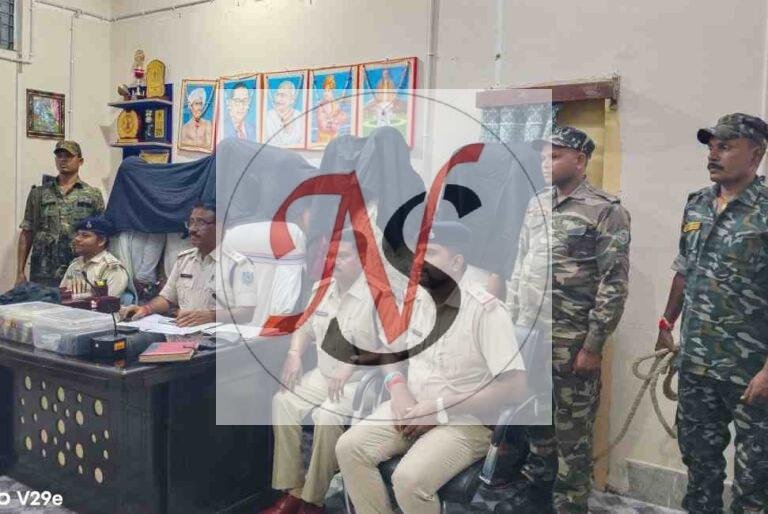 जुआ अड्डे पर पुलिस की बड़ी कार्रवाई, 8 गिरफ्तार; 10.50 लाख रुपये नकद बरामद