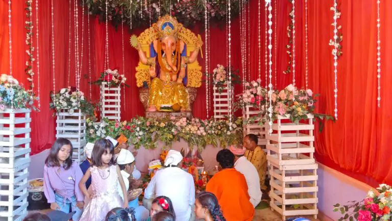गणेश चतुर्थी: लोहरदगा में धूमधाम से विराजे विघ्नहर्ता, 10 दिवसीय गणेशोत्सव शुरू