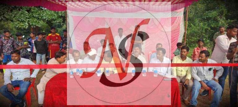 पनठिया में फुटबॉल टूर्नामेंट का समापन, विधायक ने किक मारकर फाइनल मैच का किया उद्घाटन
