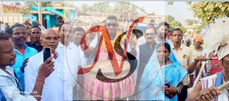 गांव पहुंचे पूर्व मंत्री, राजद युवा मोर्चा अध्यक्ष के घर हुआ जोरदार स्वागत