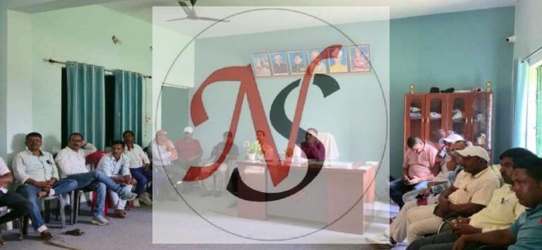 प्लस टू उच्च विद्यालय में प्रबंधन समिति की बैठक, स्कूल में मोबाइल लाने पर प्रतिबंध का निर्णय
