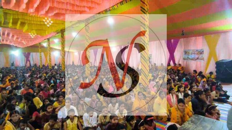 राम कथा में सजी श्रीराम जन्मोत्सव की झांकी, भाव-विभोर हुए श्रद्धालु