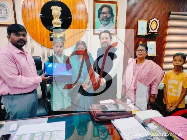 दो विद्यार्थियों ने बढ़ाया मान: राधिका का राष्ट्रीय विज्ञान सेमिनार में चयन, दीपक का मॉडल जाएगा जापान