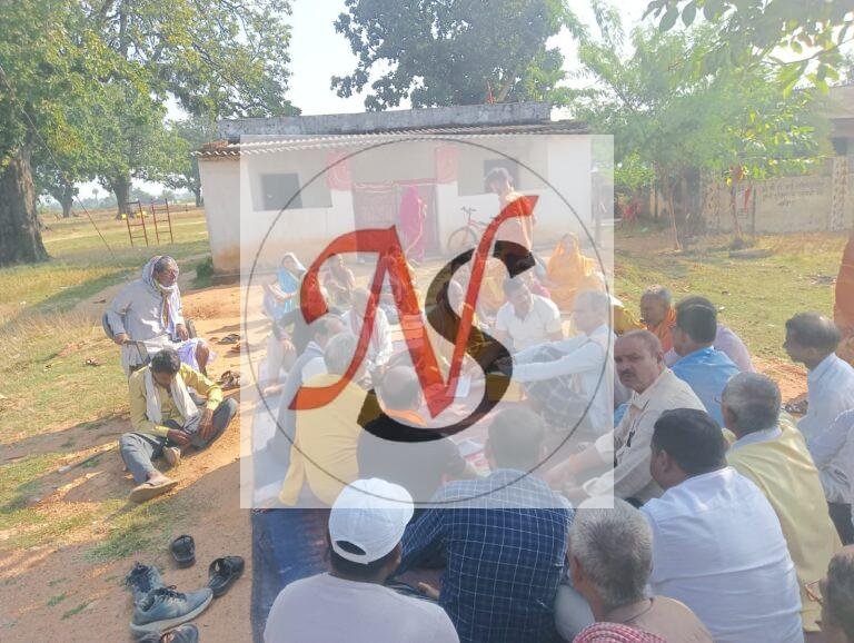 भूषणडीह गांव में तीन दिवसीय गायत्री महायज्ञ की तैयारी तेज, मंदिर परिसर में हुई महत्वपूर्ण बैठक
