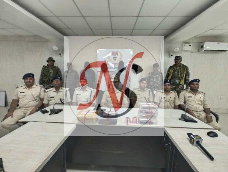 महिला की हत्या और लूट का पुलिस ने किया खुलासा, चार आरोपी गिरफ्तार; दुर्गा पूजा पंडाल से लौटते वक्त हुई थी वारदात